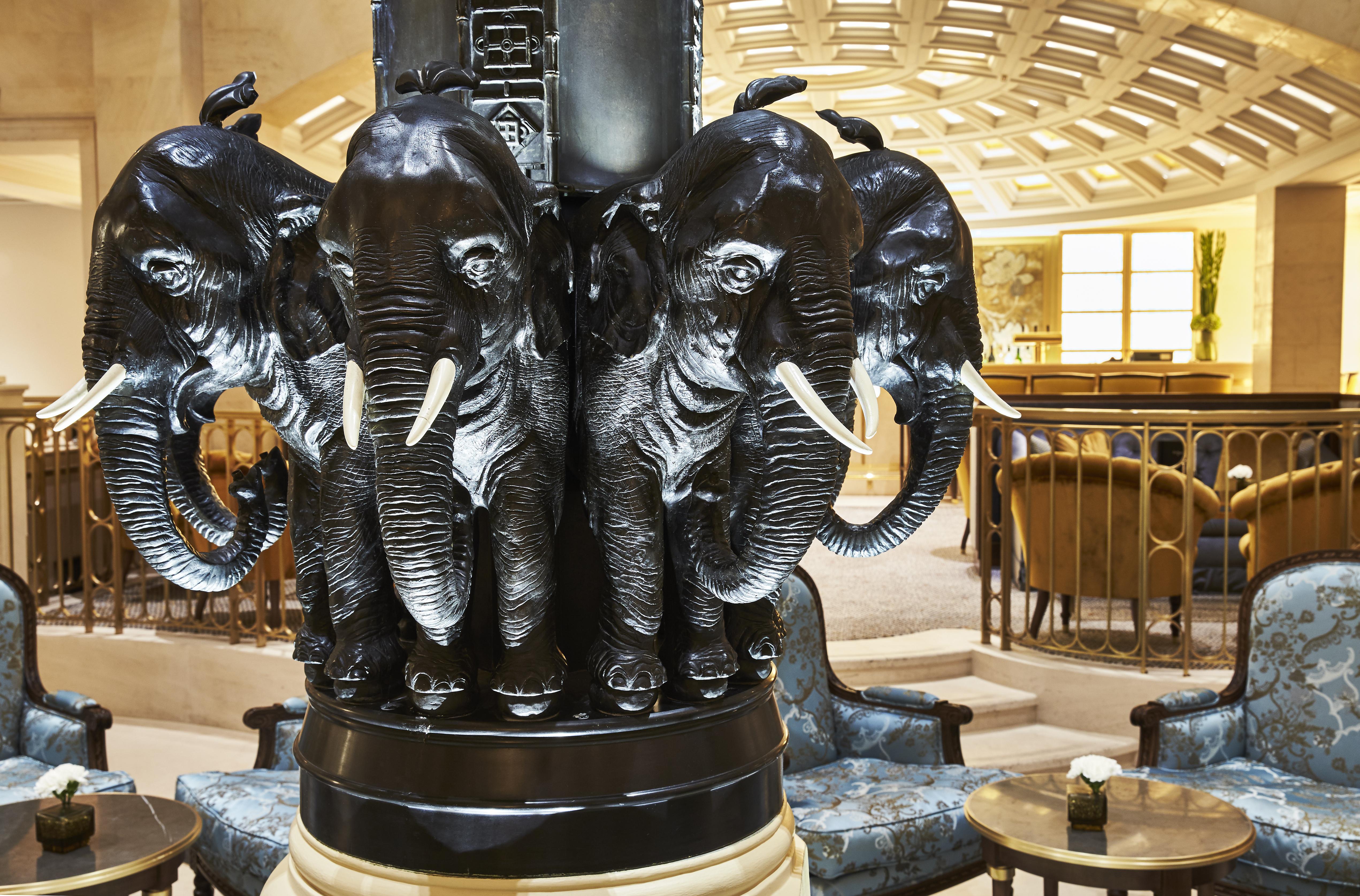 Hotel Adlon Kempinski Berlin Exterior photo The Elephant Fountain
