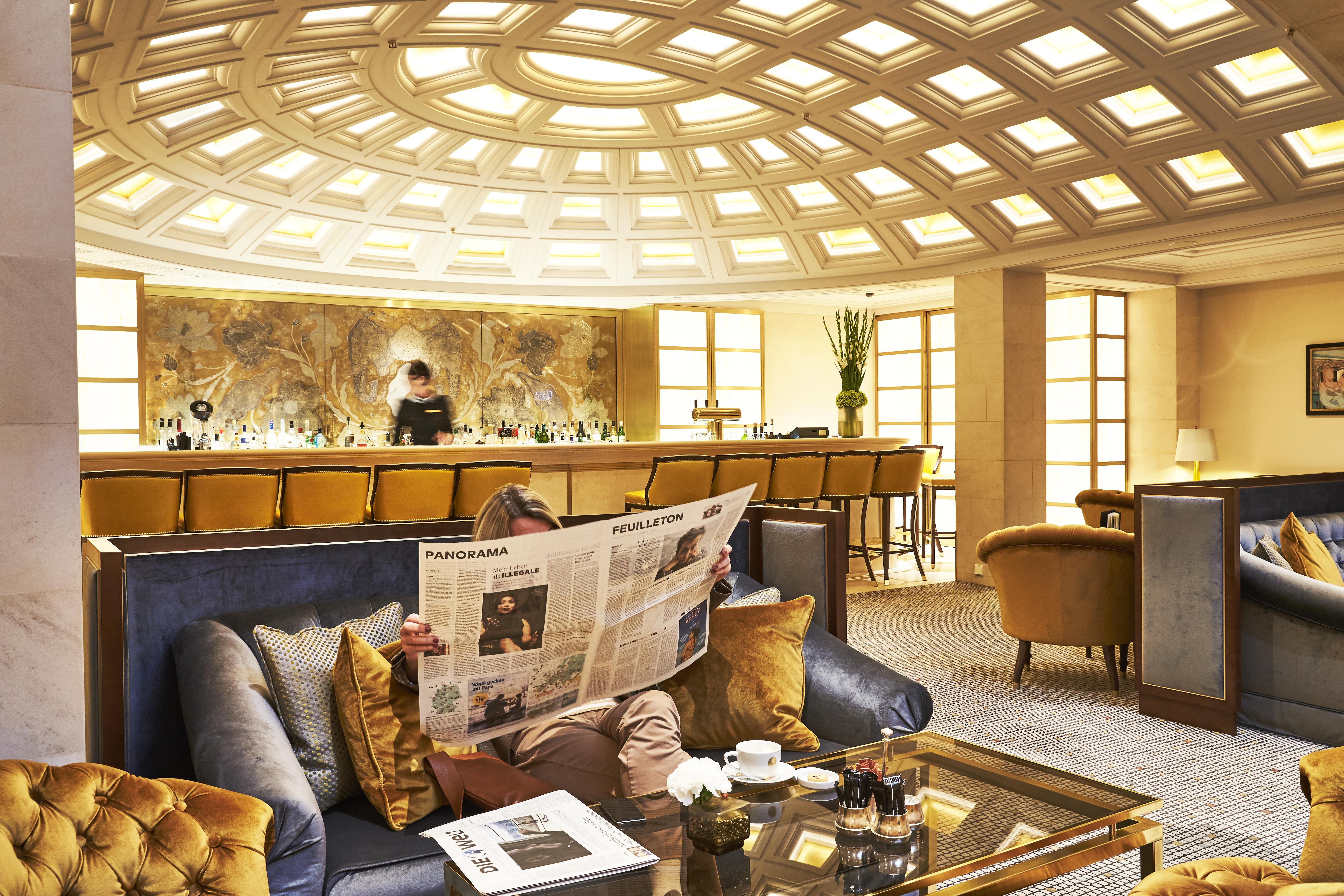 Hotel Adlon Kempinski Berlin Exterior photo The Bar